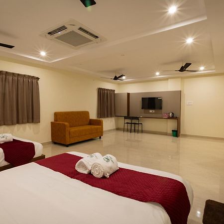 Olive Nest- Tirupati Bus Stand- 300 Meters, Railway Station- 400 Meters Hotel Buitenkant foto