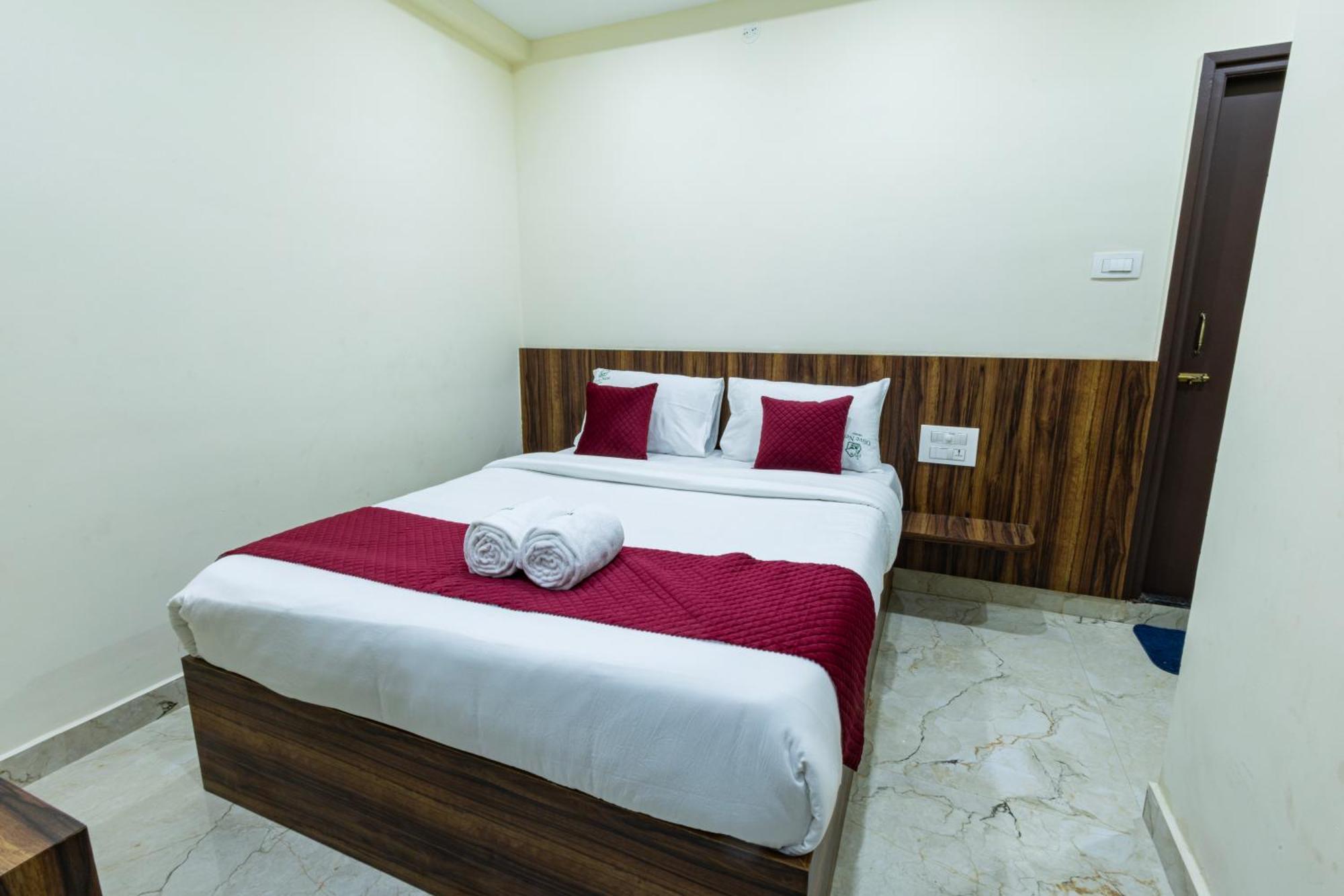 Olive Nest- Tirupati Bus Stand- 300 Meters, Railway Station- 400 Meters Hotel Buitenkant foto