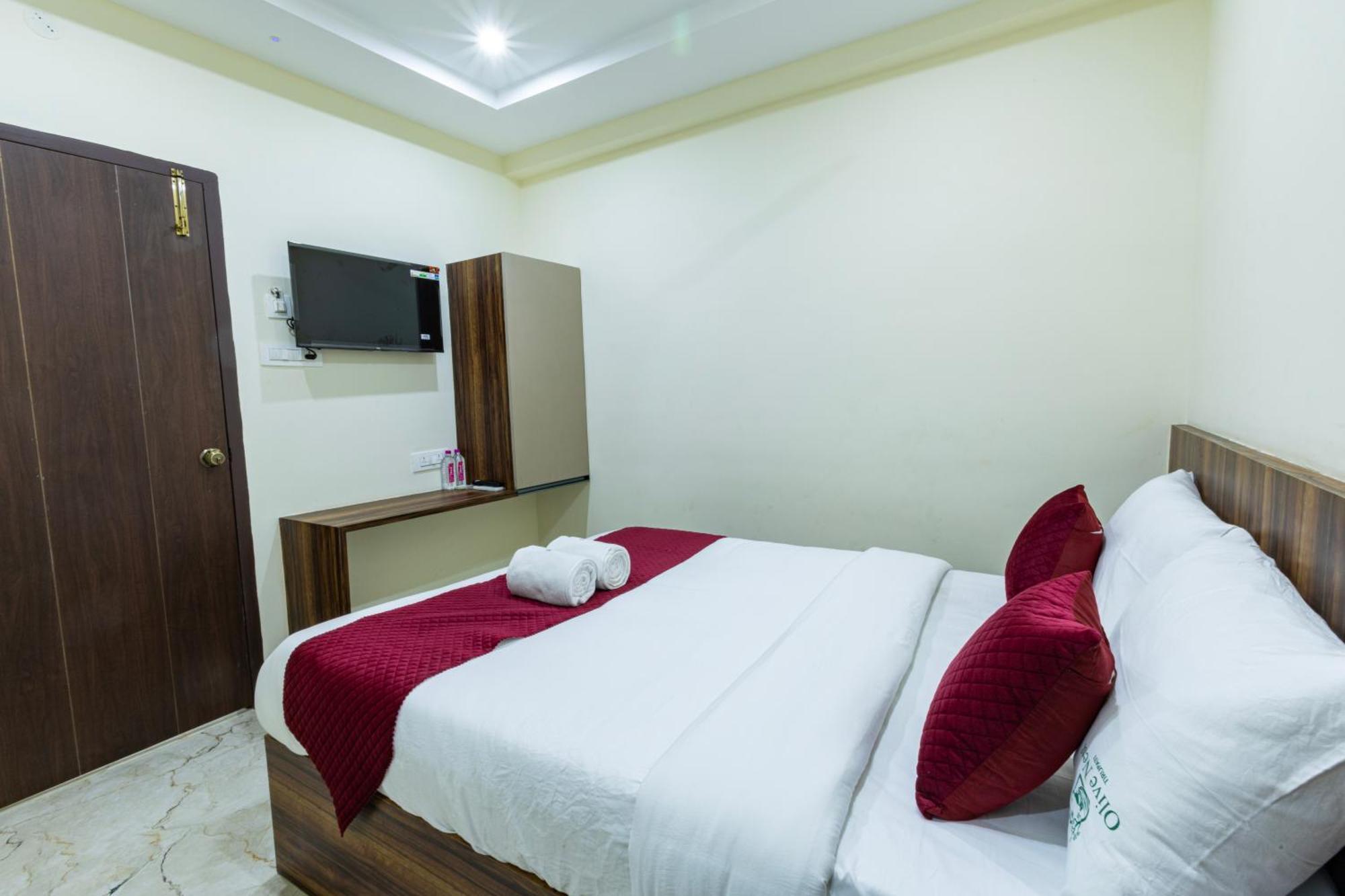 Olive Nest- Tirupati Bus Stand- 300 Meters, Railway Station- 400 Meters Hotel Buitenkant foto