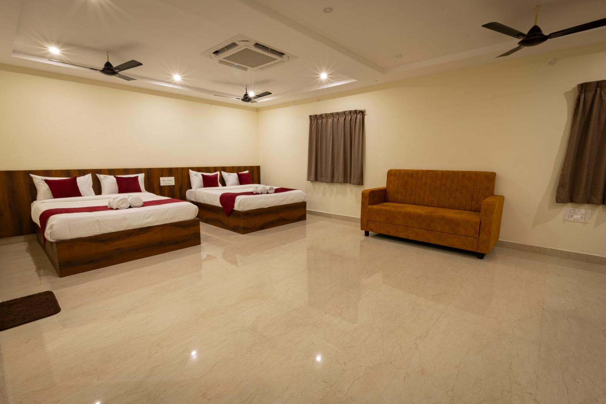 Olive Nest- Tirupati Bus Stand- 300 Meters, Railway Station- 400 Meters Hotel Buitenkant foto