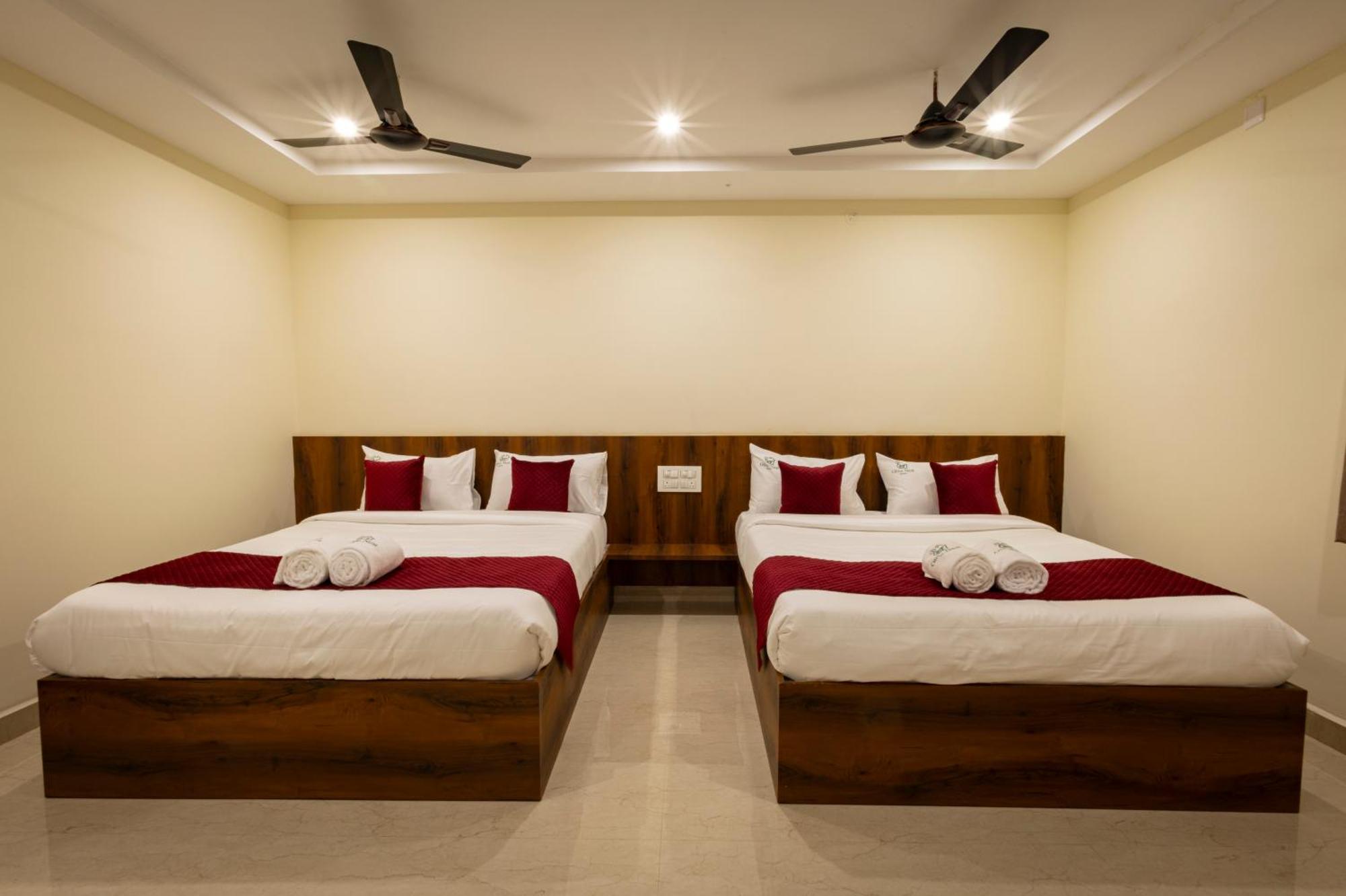 Olive Nest- Tirupati Bus Stand- 300 Meters, Railway Station- 400 Meters Hotel Buitenkant foto